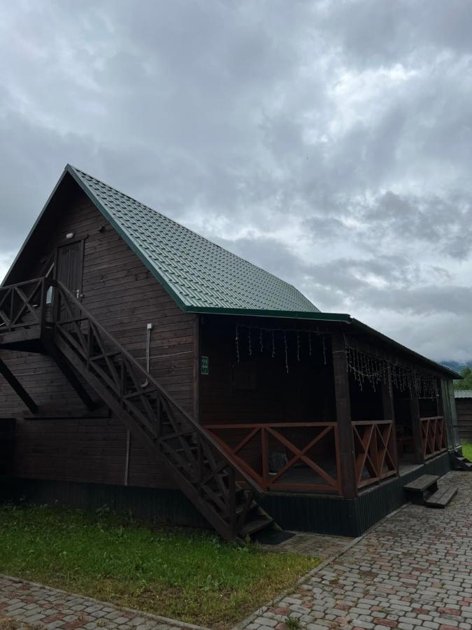 Veranda Микуличин Екстериор снимка