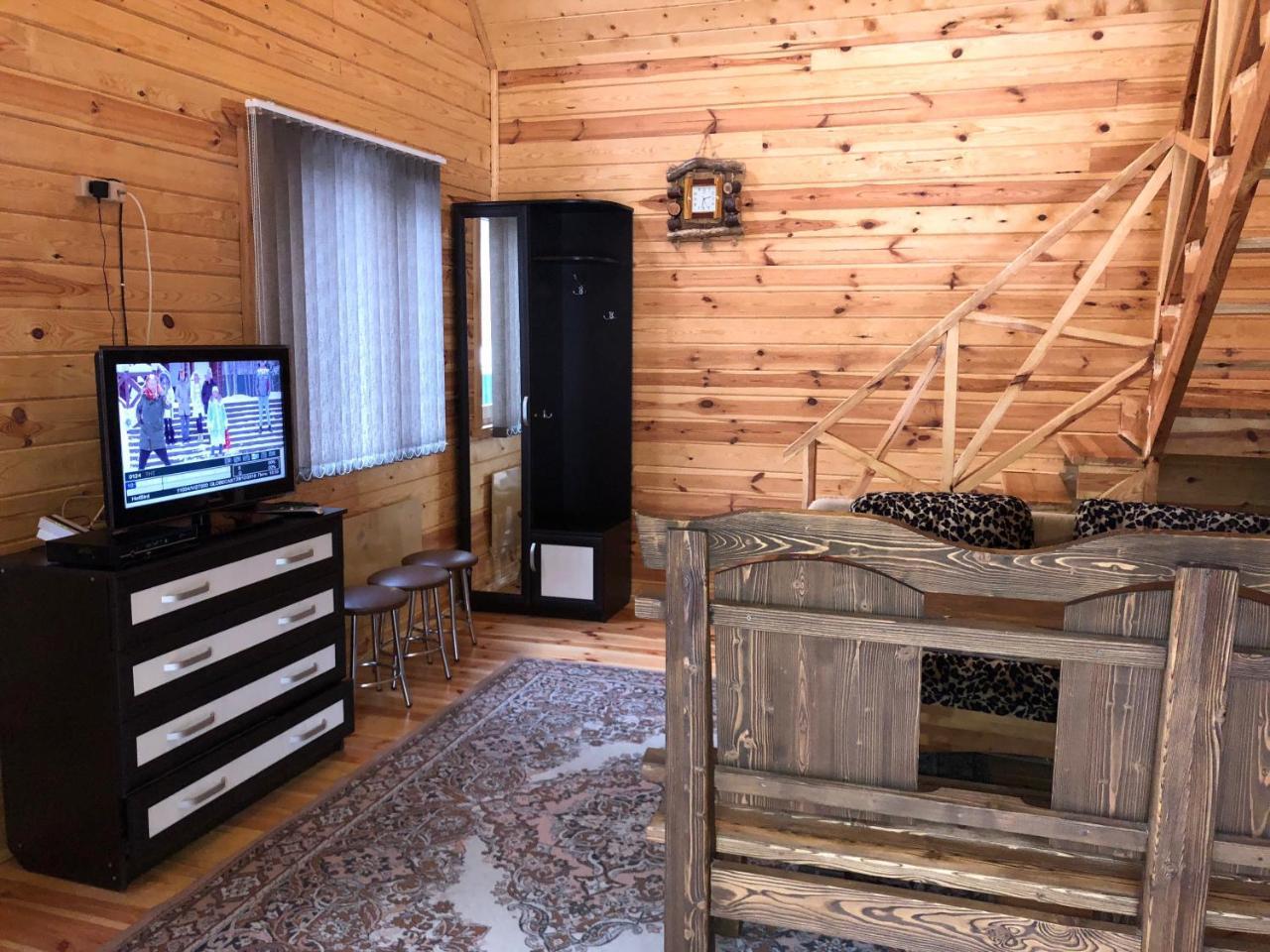 Veranda Микуличин Екстериор снимка